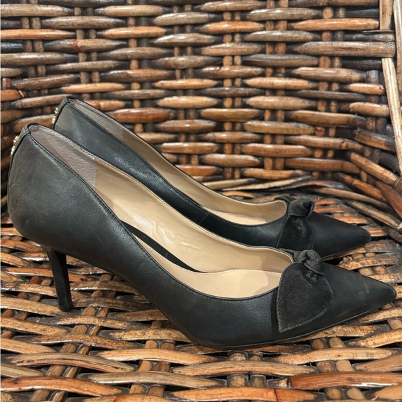 Lauren Ralph Lauren Shoes - Lauren Ralph Lauren Dark Granite Gray Heels with Black  Bows size 8.5